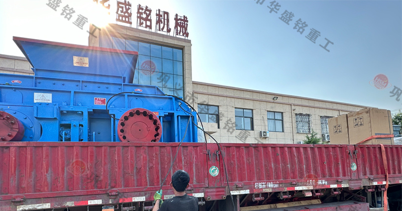 鐵礦石液壓對輥破碎機的維護(hù)成本如何？工作原理是什么？