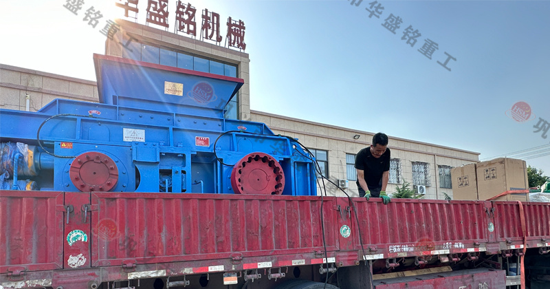 華盛銘廠家的對輥制砂機(jī)怎么樣？市場價(jià)一臺多少錢？