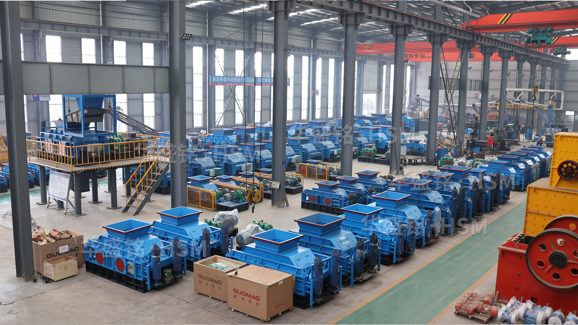 砂廠回料處理難？大型對輥破碎機(jī)助您成品率上升，成本直降降低