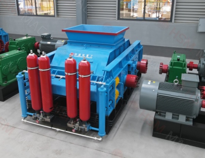 選礦廠破碎機(jī)