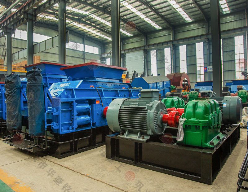 破碎廢棄混凝土骨料用什么設(shè)備？時產(chǎn)300噸的有嗎?(附視頻）